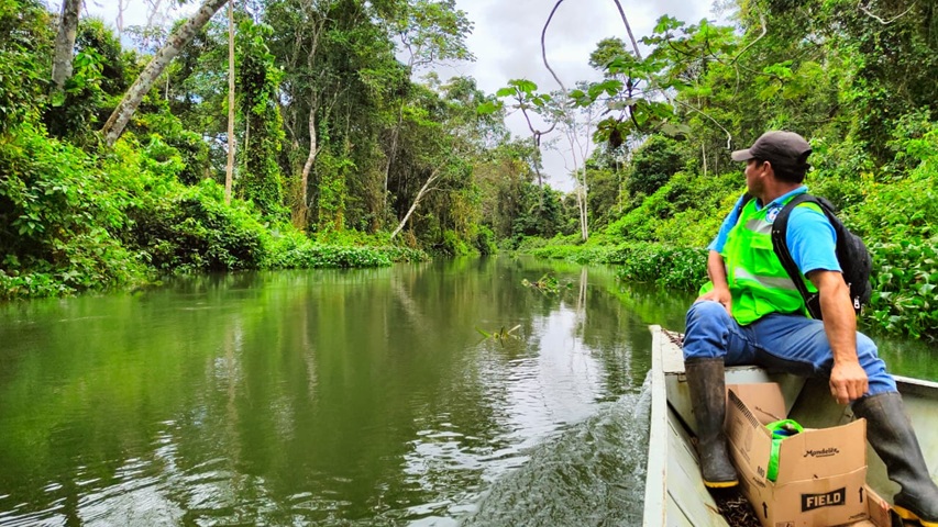 Paseo en lancha por el río Huallaga
